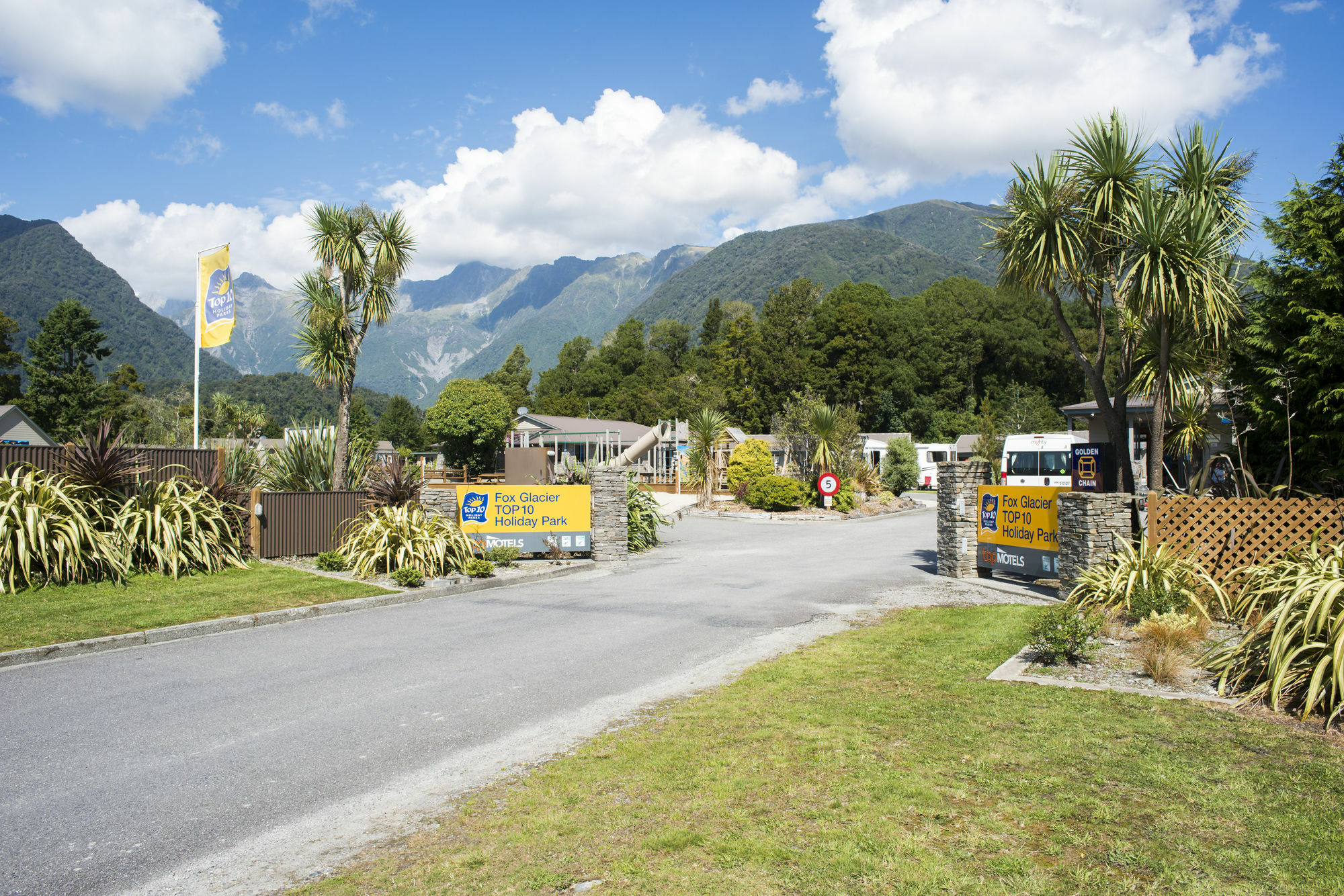 Fox Glacier Top 10 Holiday Park & Motels Exterior foto